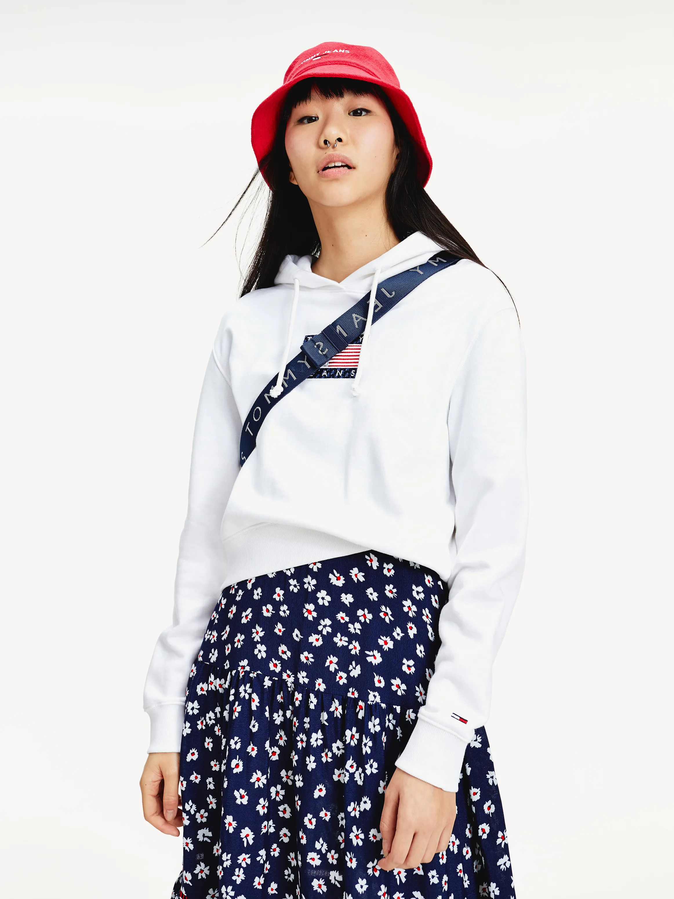 Americana Badge Hoodie | Sweatshirts & Hoodies | Tommy Hilfiger