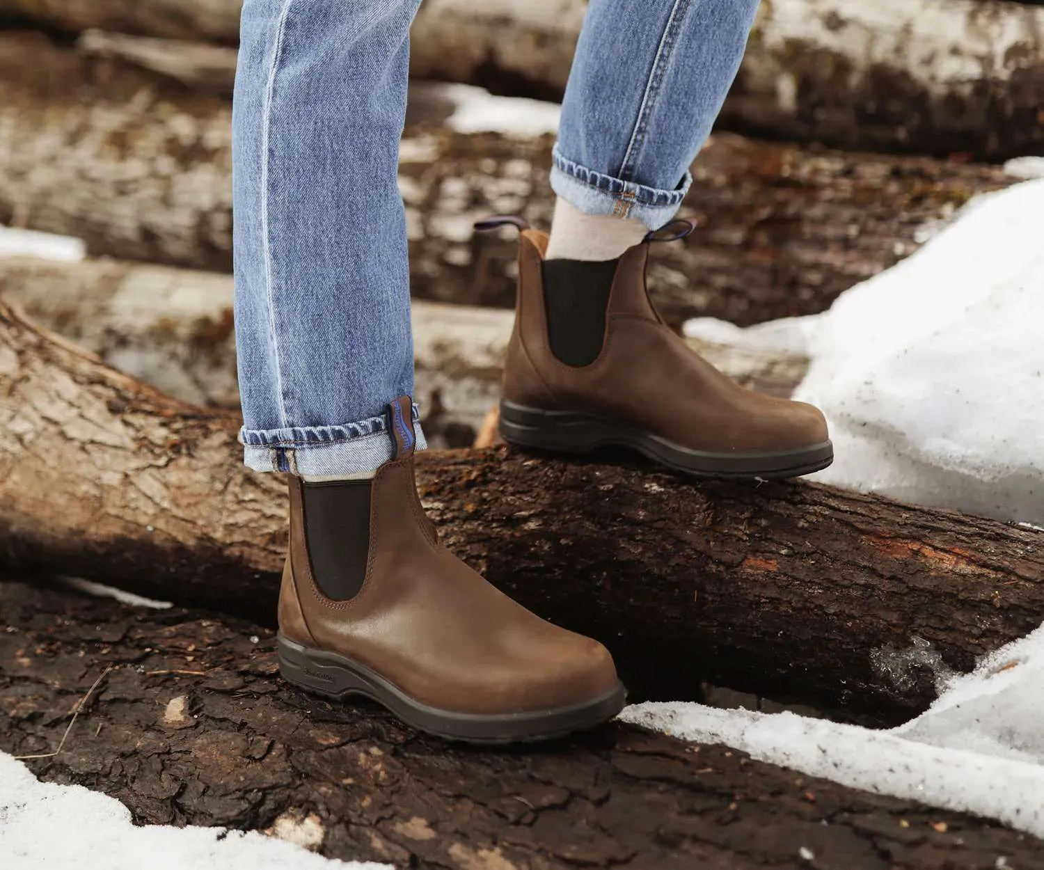 Blundstone Unisex All-Terrain Thermal Chelsea Boots – Antique Brown