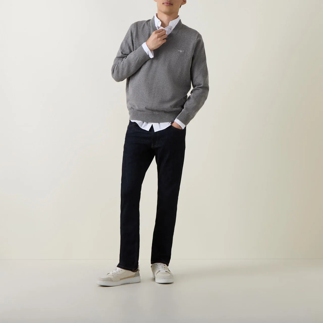 GANT The Sustainable Edit Classic Cotton V-Neck Sweater - Grey