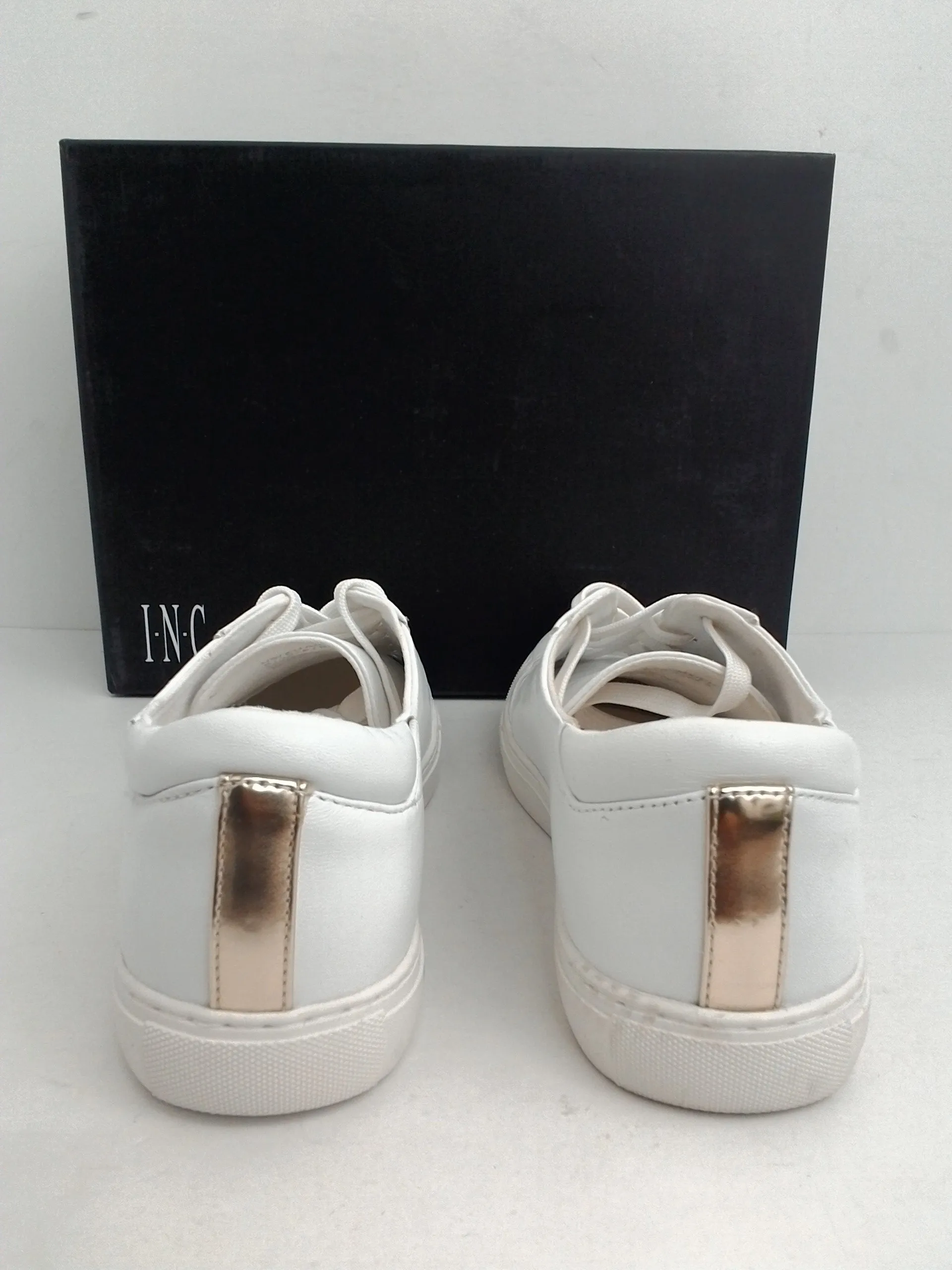 Kenneth Cole Women's Kam White Leather Sneaker Size 8 M