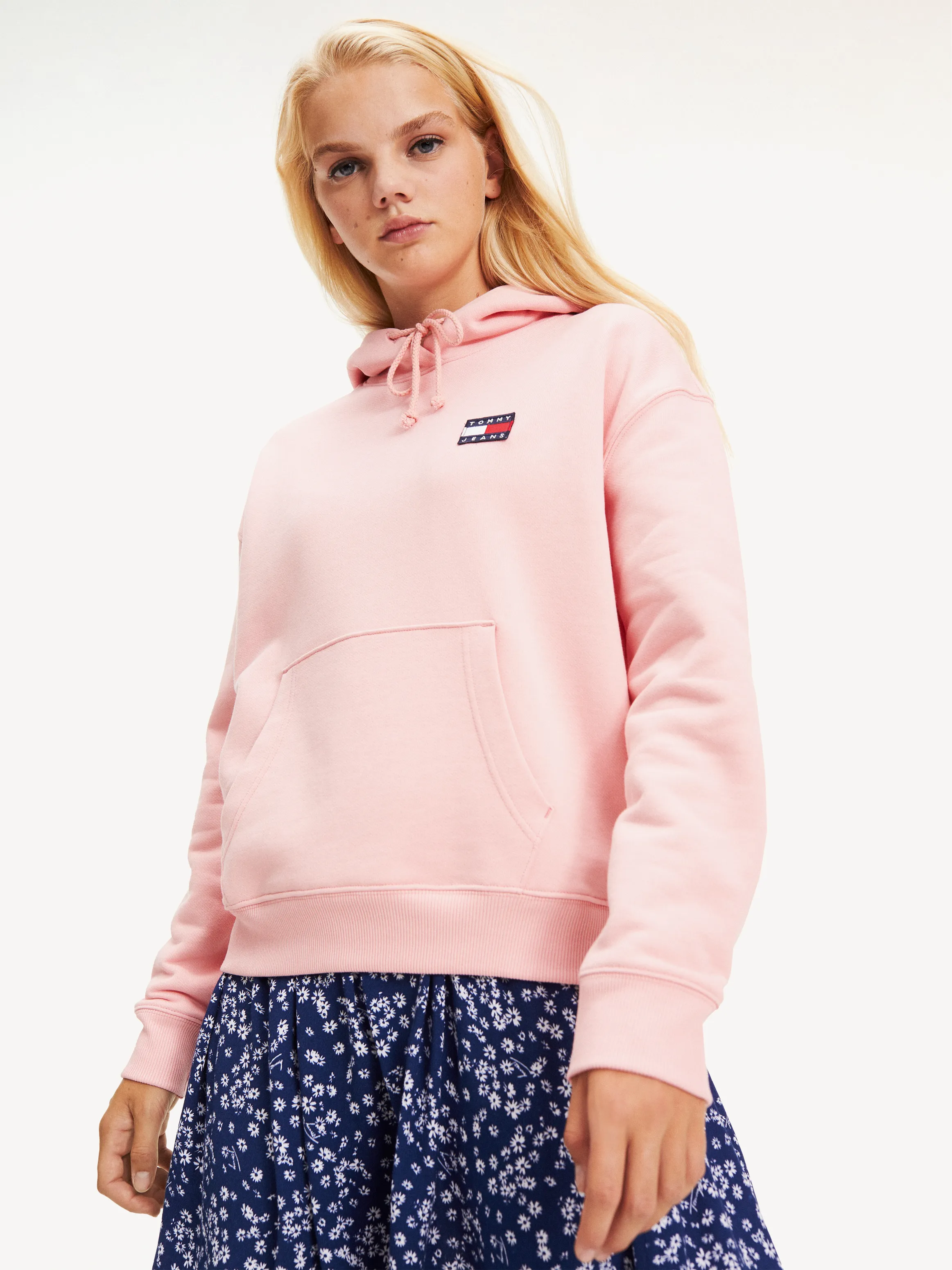 Tommy Jeans Badge Hoodie | Sweatshirts & Hoodies | Tommy Hilfiger